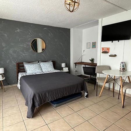 Cond. St. Tropez Appartement San Juan Buitenkant foto