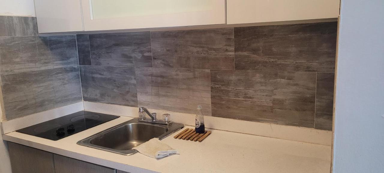 Cond. St. Tropez Appartement San Juan Buitenkant foto