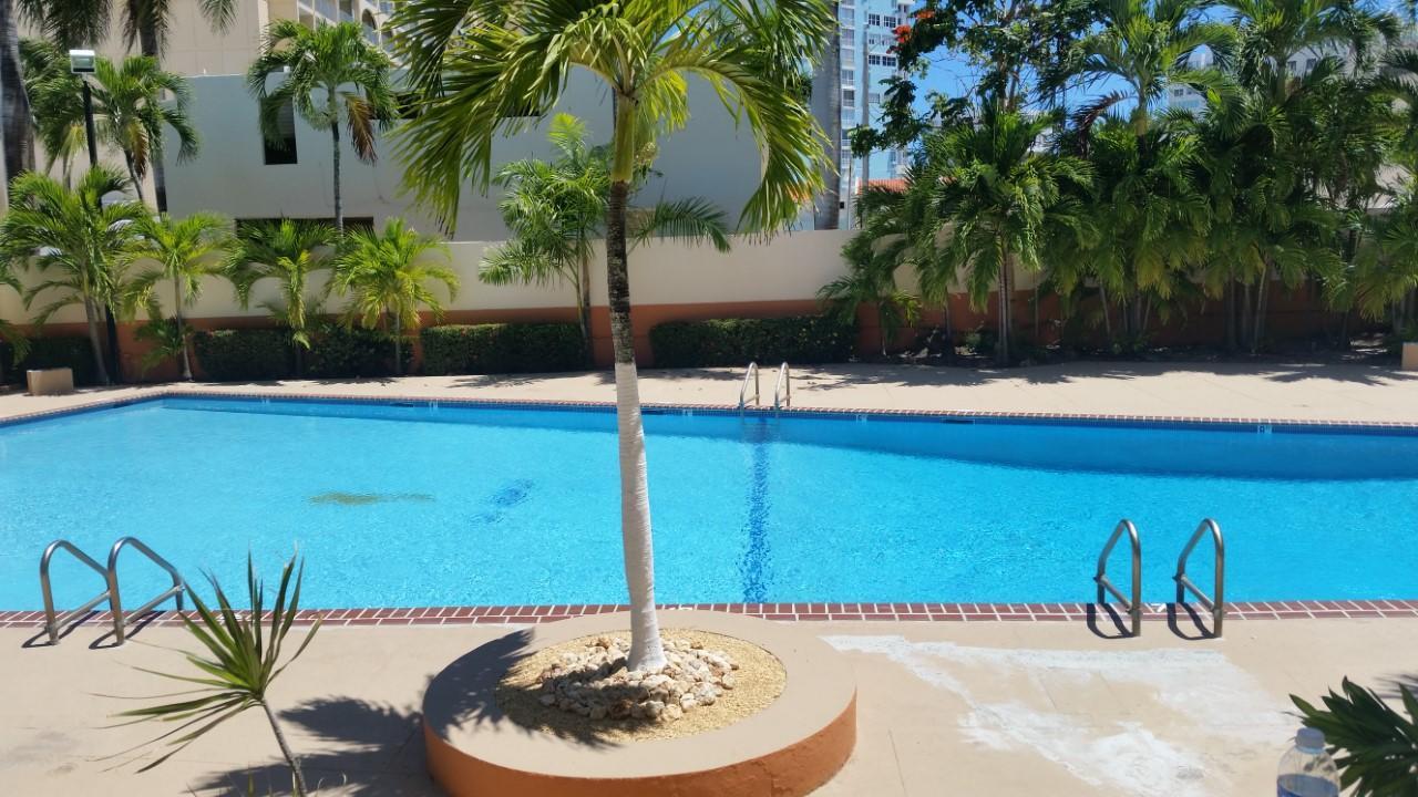 Cond. St. Tropez Appartement San Juan Buitenkant foto